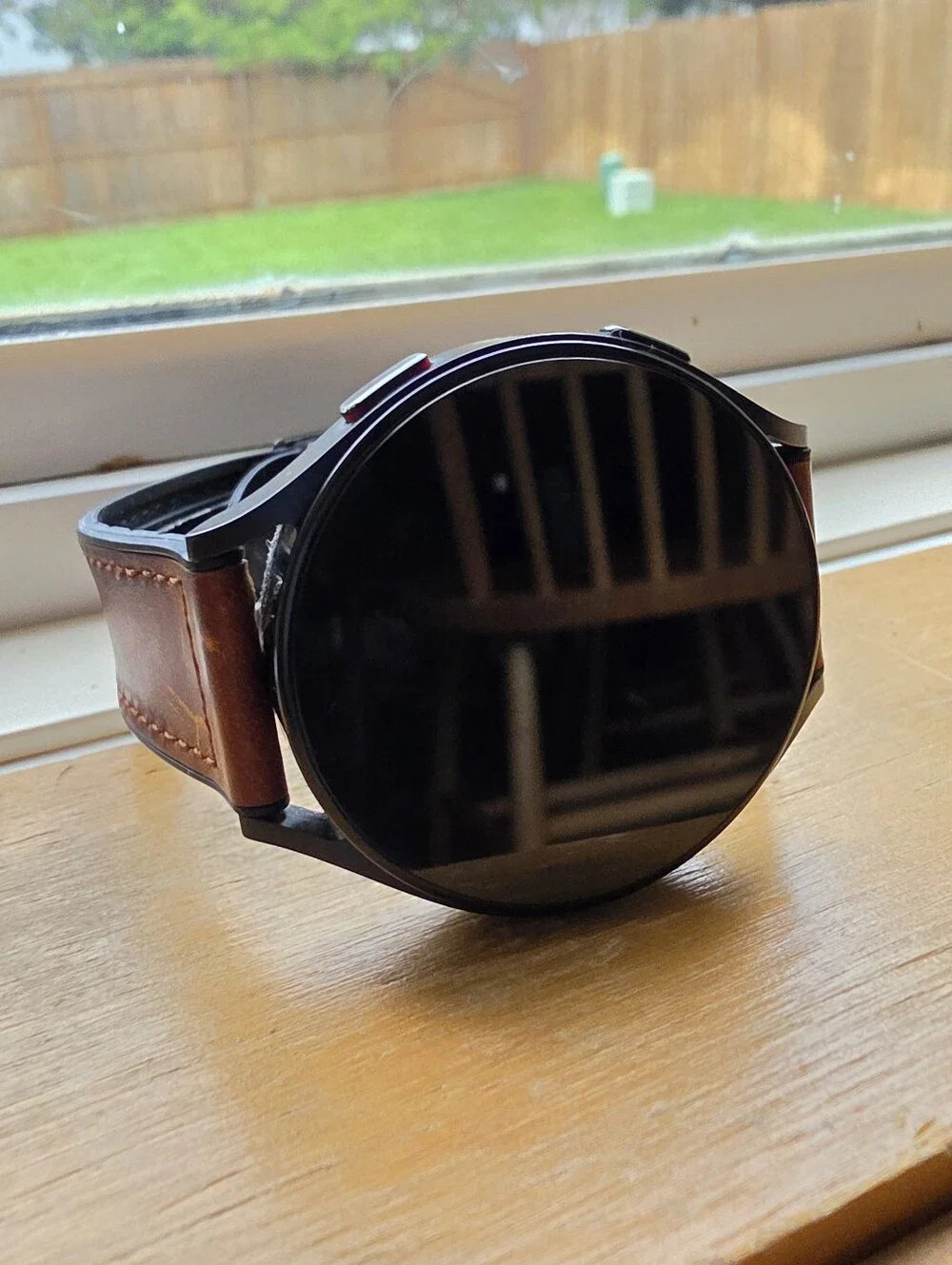 Black Smartwatch 5 LTE Capable with Brown Leather Band